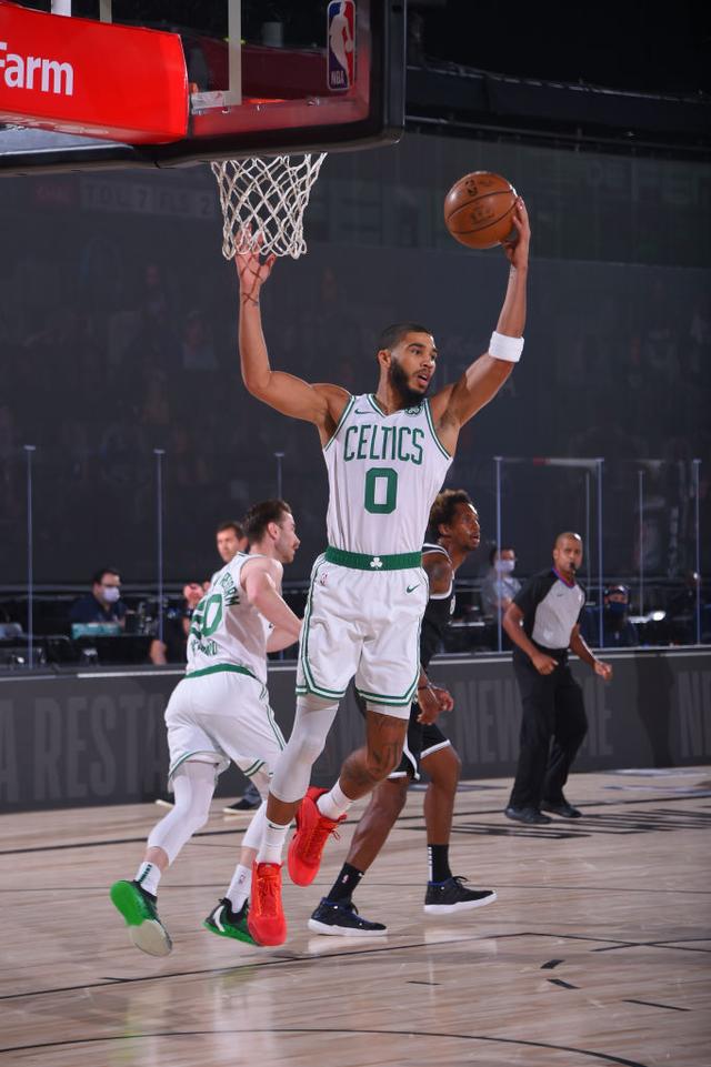 体育周小涵：提升自我 追逐心中的梦想