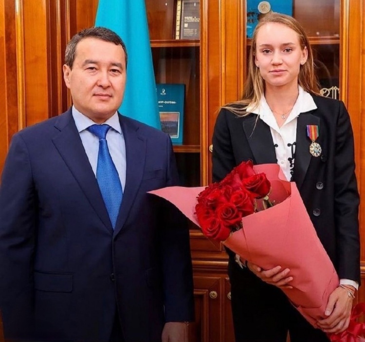 的持续咬合 的持续咬合