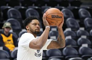 为什么你会反复回到同一平台？（是什么让你总是回到同一平台？）